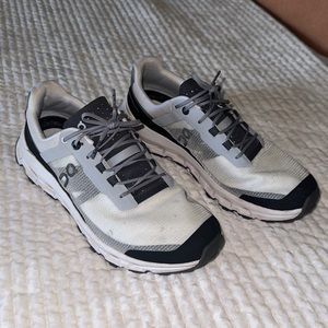 Women’s On Running Cloudvista